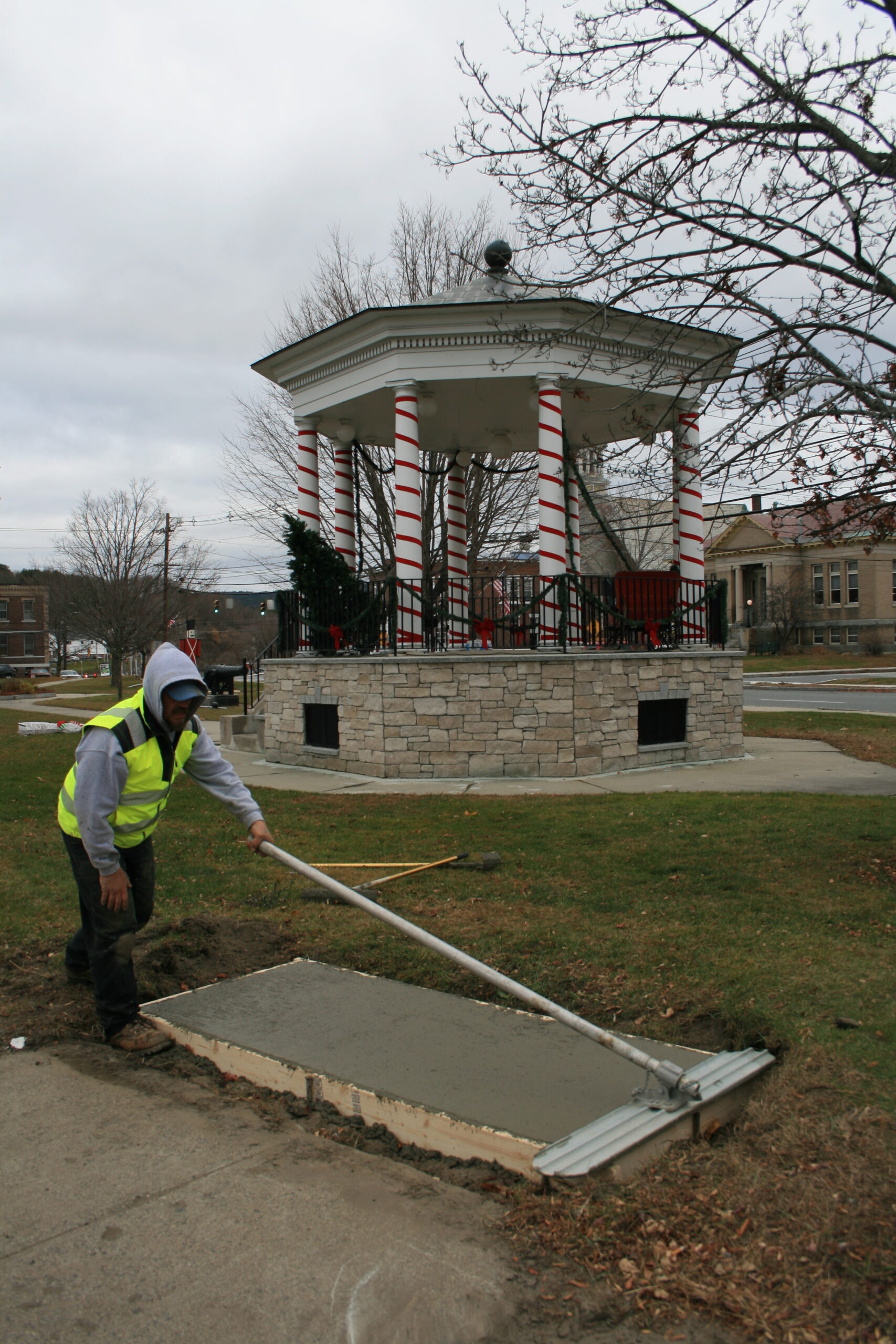 concrete finishing pouring